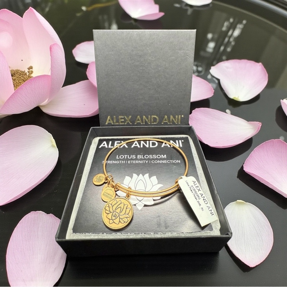 💛ALEX AND ANI💛Lotus Blossom Charm Bangle with Gift Box/NWT